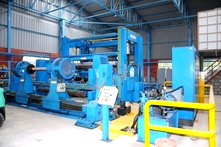 Mill-class slitter and rewinder